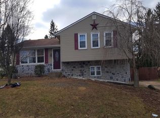 302 Gibbel Rd, Harrisburg, PA 17112