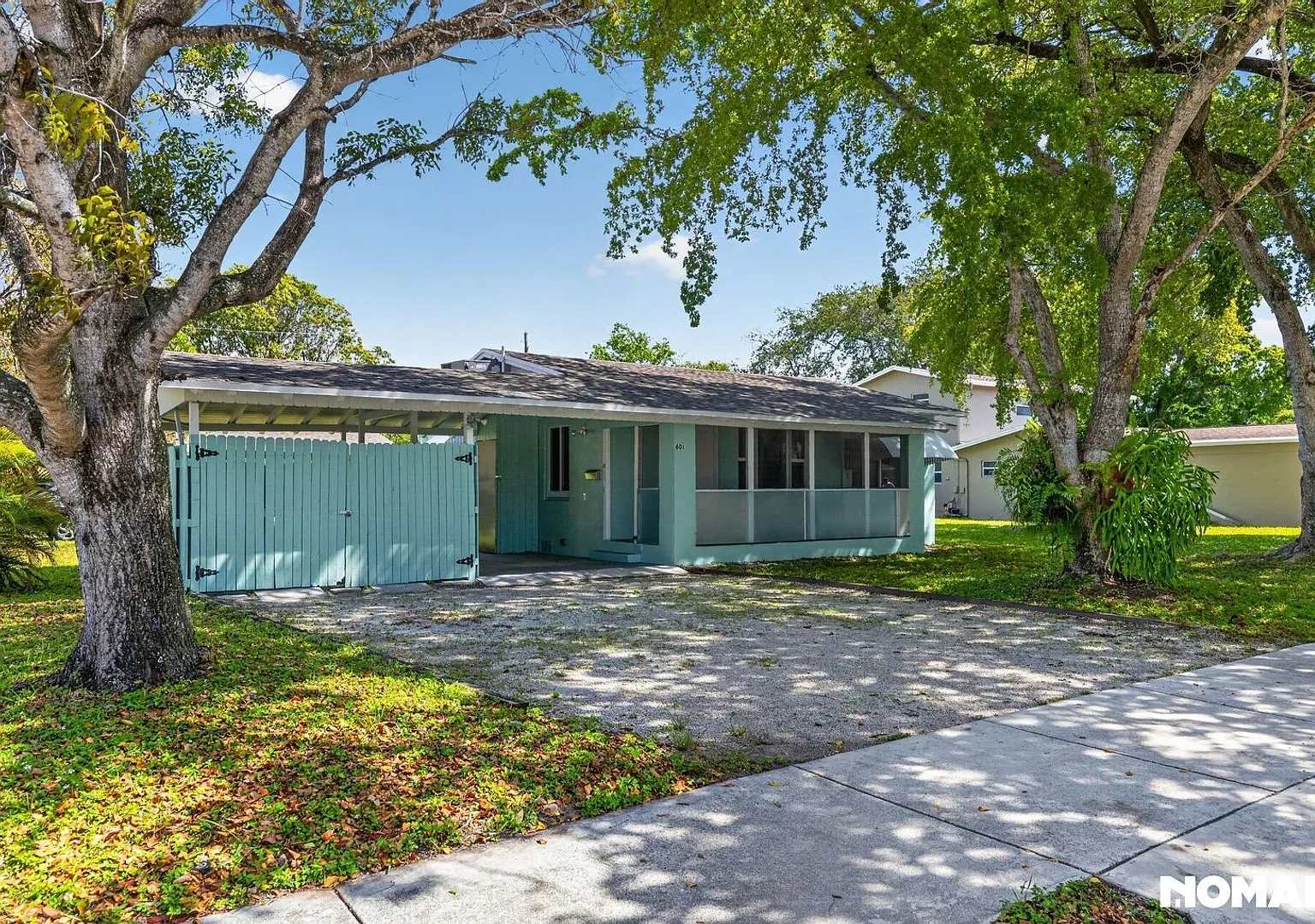 Charming Oakland Park 2BR House - Rent Includes Internet & Water — Photo 2