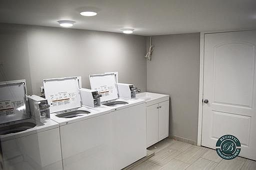 4th image of 4500 N Malden St APT 304