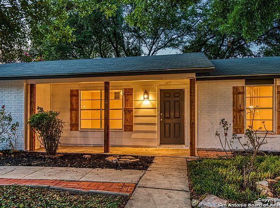 4th image of 7203 Cloverfield Ln