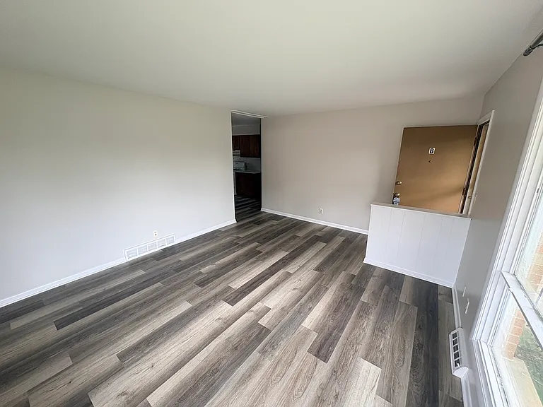 1735 Greene Ct #B — Photo 4
