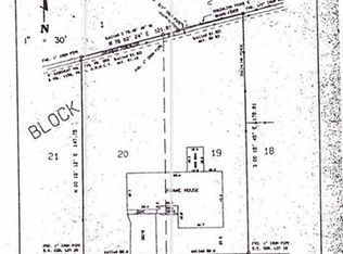138 Oakdale Ave, Shoreacres, TX 77571