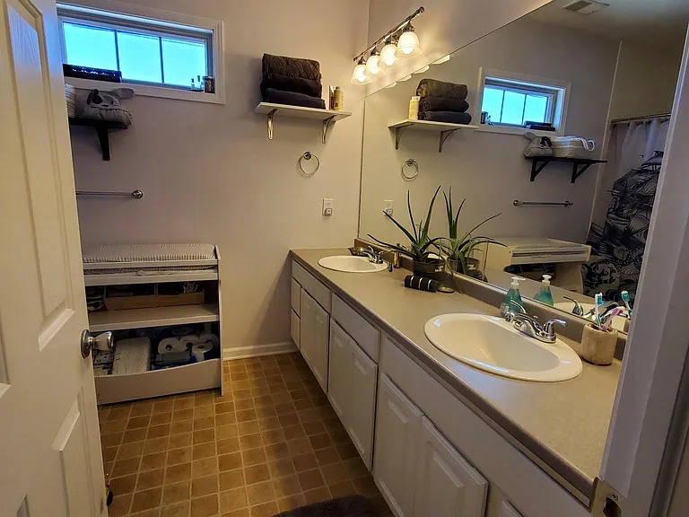1639 N College Ave #3 — Photo 11