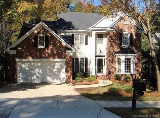 5025 Fairvista Dr, Charlotte, NC 28269