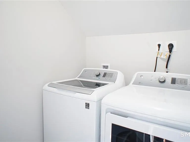 26 Loundsbury Ave #2 — Photo 11