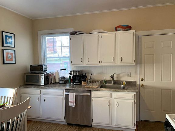 5th image of 125 Butler Ave APT 1