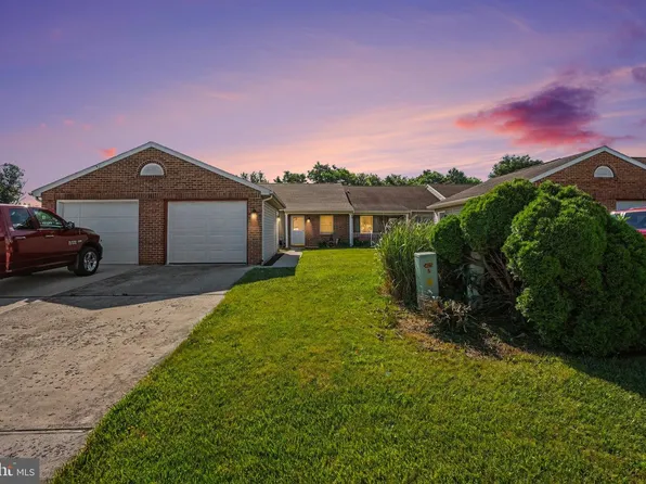 1208 Progress Rd, Chambersburg, PA 17201