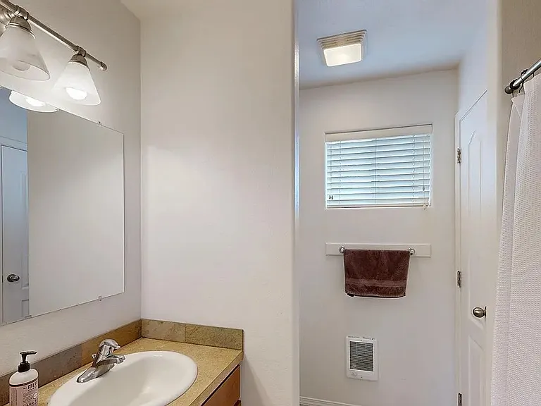 621 Britton Ln #1 — Photo 11