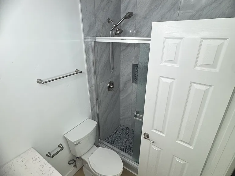 241 G St #F — Photo 17