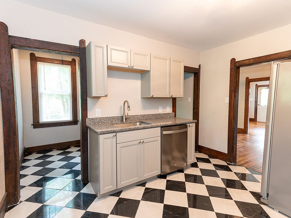 1st image of 2340 Vodeli St