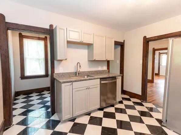 2340 Vodeli St, Pittsburgh, PA 15216