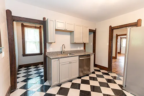 2340 Vodeli St Photo 1