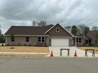 952 Winter Ridge Dr, Sidney, OH 45365