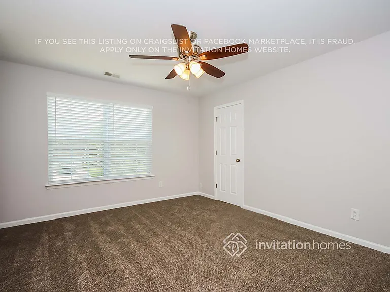 114 Lacona Trce — Photo 12