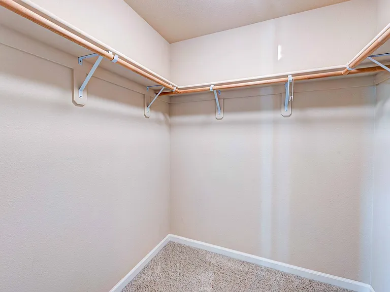 695 Mission De Oro Dr — Photo 32