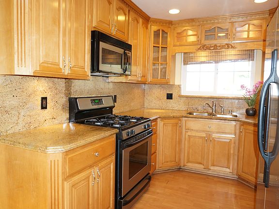 5th image of 1555 Mallard Way