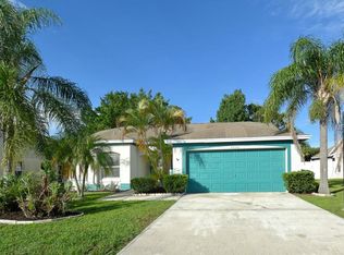 4806 11th Avenue Cir E, Bradenton, FL 34208