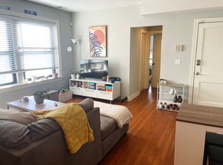 3448 N Lakewood Ave #2, Chicago, IL 60657