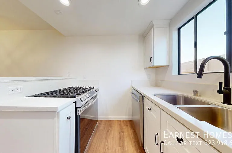 10220 De Soto Ave #11 — Photo 8