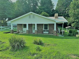 83 Bright Rd, Zirconia, NC 28790