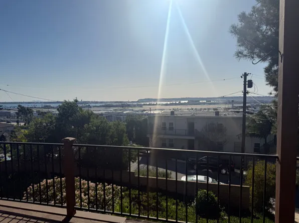 Spacious Studio aand 1-bedroom Apartments in Mission Hills Prime Location!, 1626-1628 W Walnut Ave #1626-B, San Diego, CA 92103