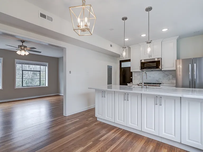 101 Tempsford Ln #H — Photo 3