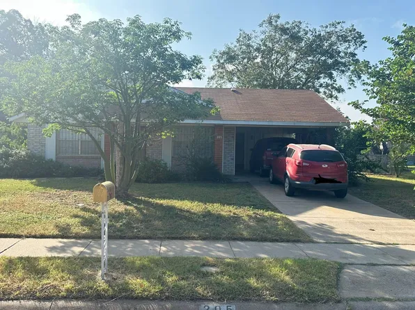 205 Maguey Dr, Laredo, TX 78041