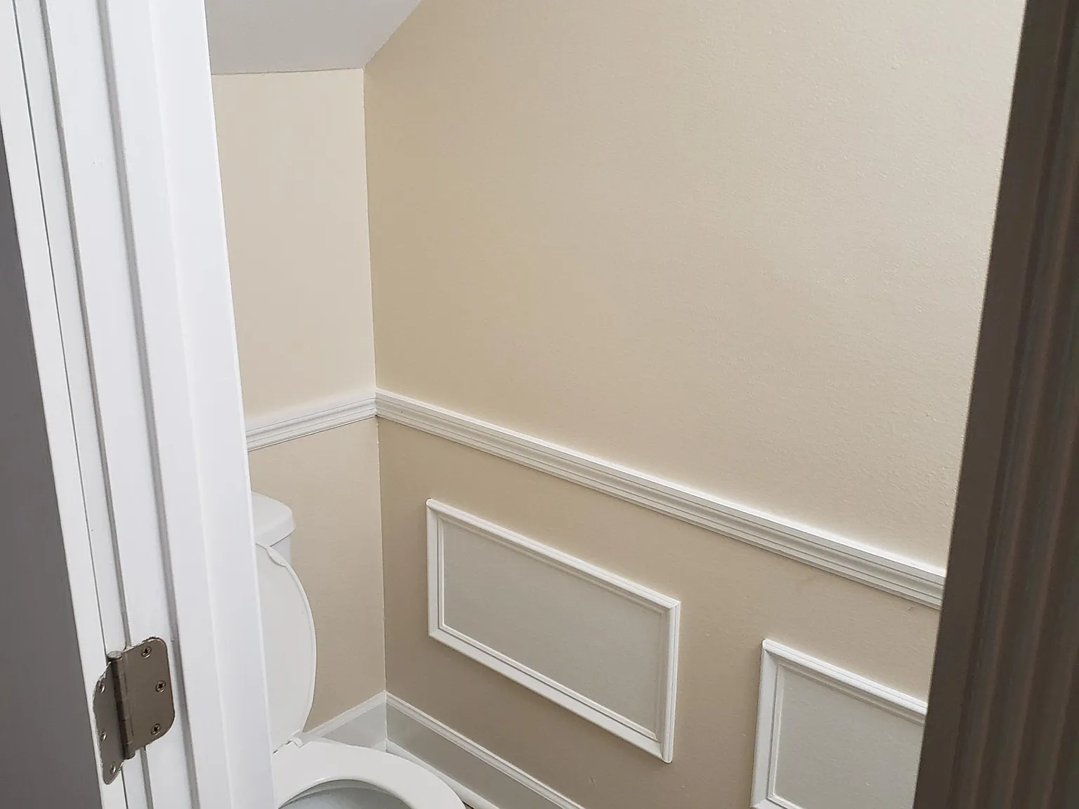 2 bed, 1.5 bath, 864 sqft, $1,300 — Photo 2