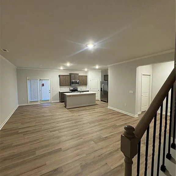 35 Berryville Dr — Photo 5