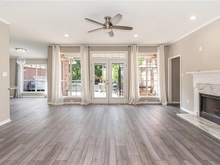 7490 Quency Dr — Photo 16