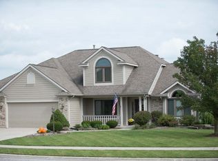 2215 Shore Oaks Pass, Fort Wayne, IN 46814