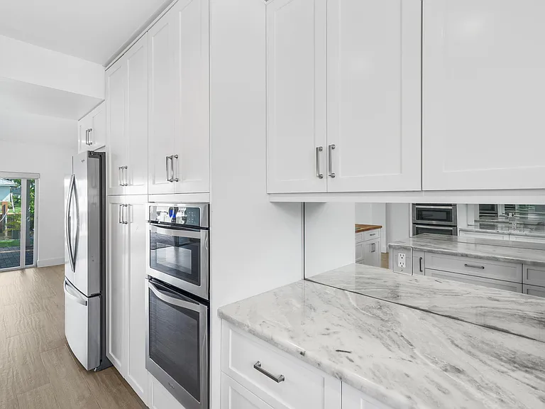 718 Rider Rd — Photo 12
