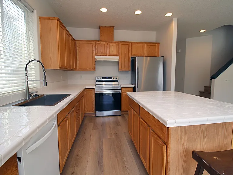 15542 SE Thornbridge Dr — Photo 10
