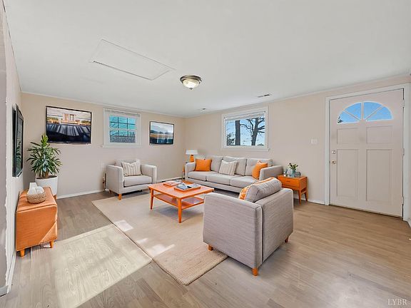 2nd image of 10368 Spring Mill Rd