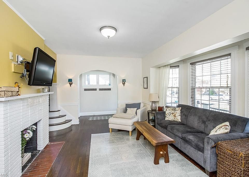 1260 Summit Ave, Lakewood, OH 44107 Zillow