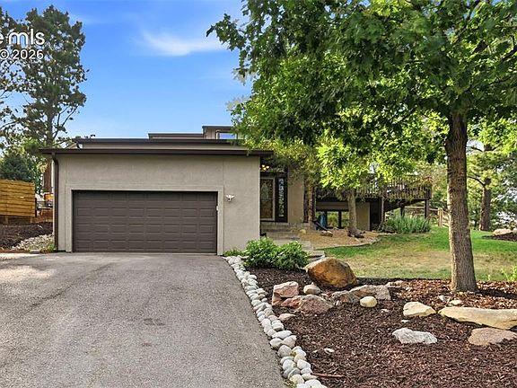 2nd image of 3930 Regency Dr