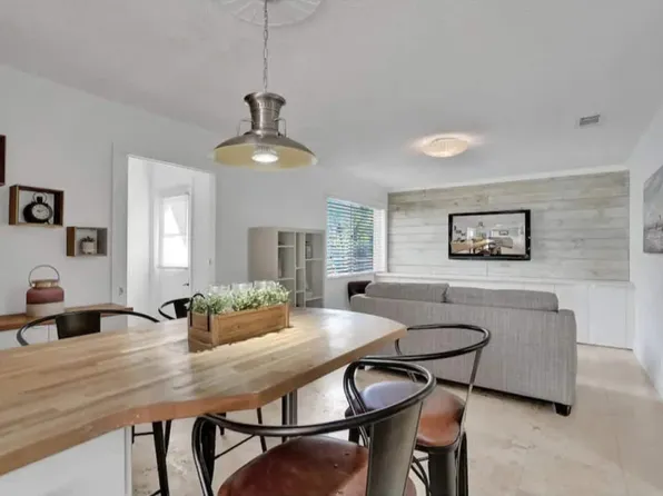 3215 NE 7th St, Pompano Beach, FL