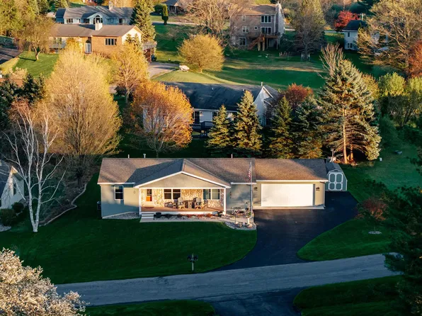 3242 Scenic Hills Dr, Williamsburg, MI 49690