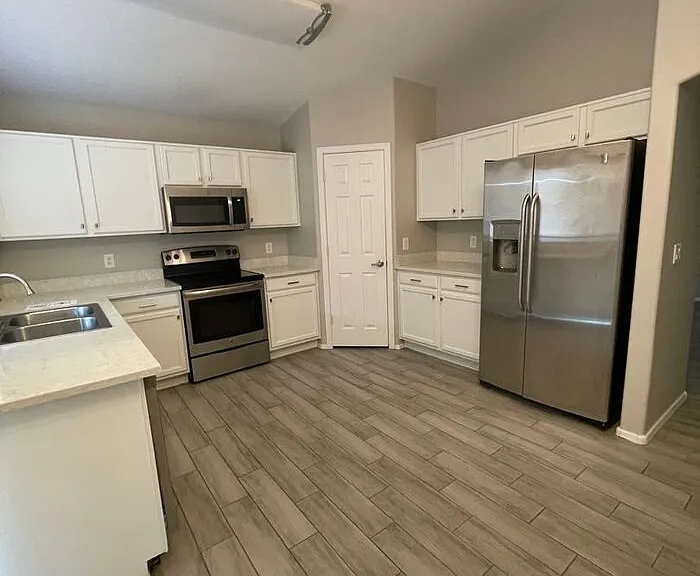 12220 W Rosewood Dr — Photo 4