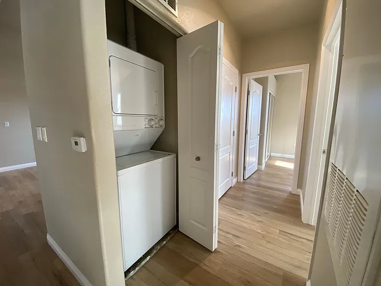 3504 Desert Cliff St #202 — Photo 12