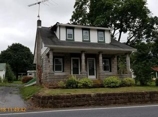 136 E Maple Grove Rd, Narvon, PA 17555