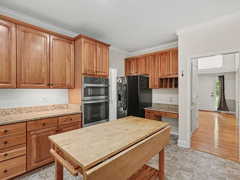 24 Crestwood Ln — Photo 19