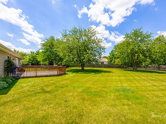 4th image of 726 Clarendon Springs Ct