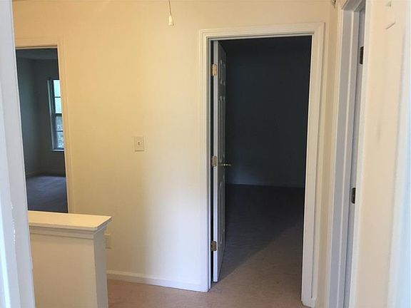 4th image of 479 Rockbridge Trl
