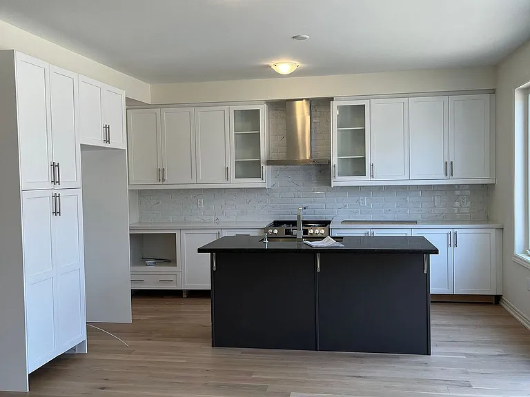 2144 Coppermine St — Photo 6