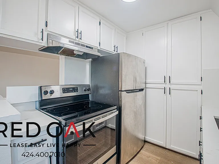 11051 Barnwall St #10 — Photo 12