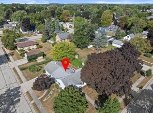 1057 8th Ave, Grafton, WI 53024