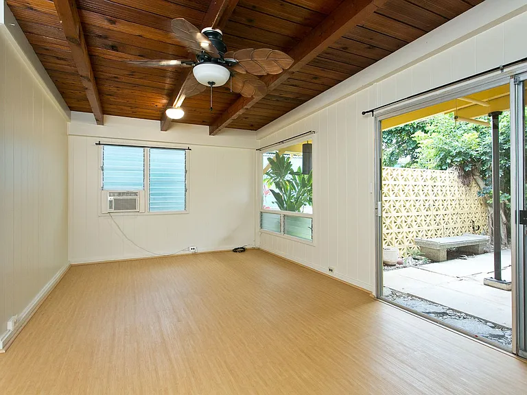 523 Iliaina St — Photo 8