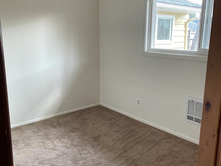 2522 Walnut St — Photo 5