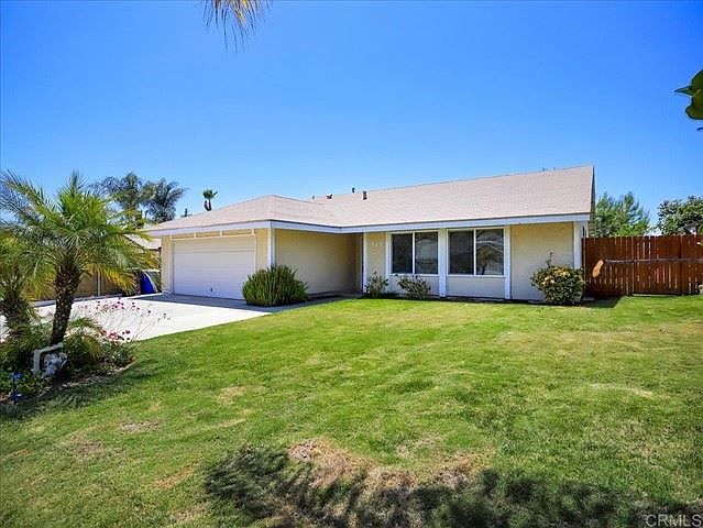 1st image of 423 Garey Dr